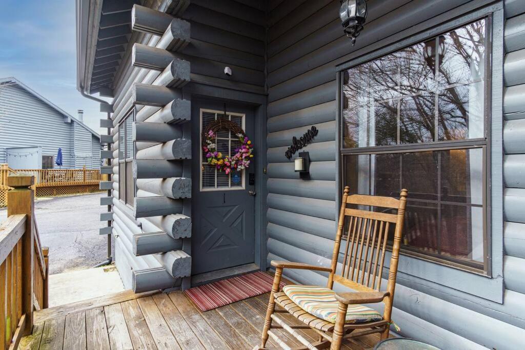 3 Bedroom Log Cabin Condo Close To Everything! Branson Exterior photo