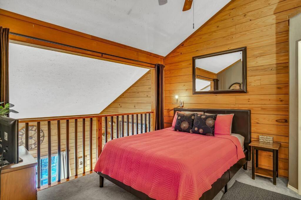 3 Bedroom Log Cabin Condo Close To Everything! Branson Exterior photo